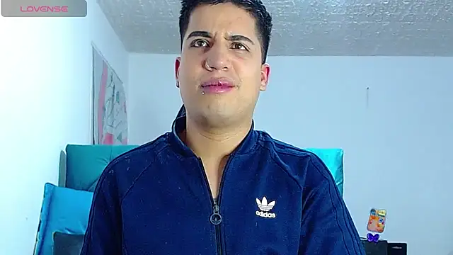 Snapshot of Randy_horny chatting on January 26, 2025, 3:48 am Randy horny online show from January 26, 2025, 3:48 am