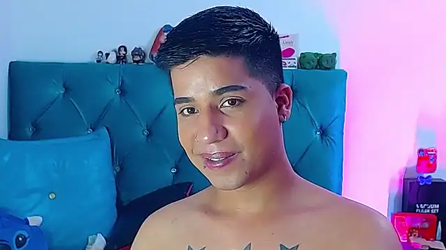 Snapshot of Randy_horny chatting on February 26, 2025, 7:31 am Randy horny online show from February 26, 2025, 7:31 am