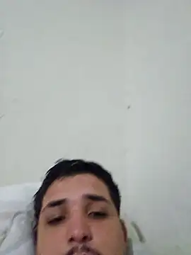 Snapshot of VibratedPoaching chatting on March 26, 2026, 9:31 pm VibratedPoaching online show from March 26, 2026, 9:31 pm