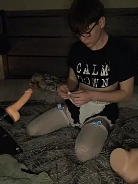 Snapshot of YourFavTwinkie chatting on March 9, 2025, 7:45 am YourFavTwinkie online show from March 9, 2025, 7:45 am