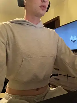 Snapshot of YourFavTwinkie chatting on March 29, 2026, 3:28 am YourFavTwinkie online show from March 29, 2026, 3:28 am