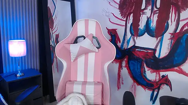 kittyhouse hs online show from April 30, 2026, 8:48 pm