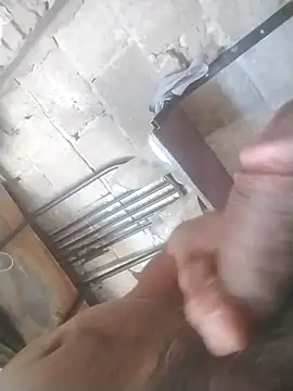 estuker22 online show from March 15, 2026, 5:52 pm