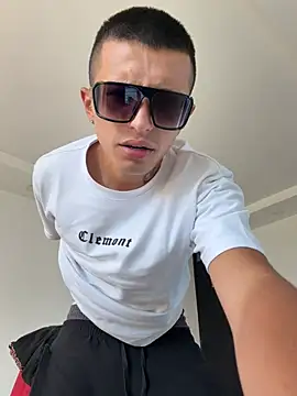 stivent777 online show from July 29, 2026, 3:54 pm