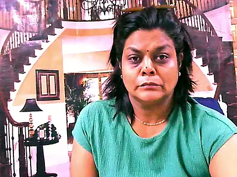 Snapshot of indianCherryPie chatting on September 19, 2025, 5:42 am indianCherryPie online show from September 19, 2025, 5:42 am