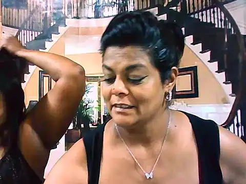 Snapshot of indianCherryPie chatting on October 13, 2025, 6:41 pm indianCherryPie online show from October 13, 2025, 6:41 pm