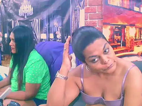 Snapshot of indianCherryPie chatting on October 28, 2025, 6:43 pm indianCherryPie online show from October 28, 2025, 6:43 pm