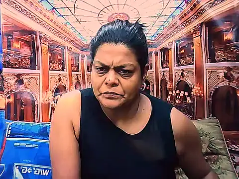 indianCherryPie online show from November 8, 2025, 5:29 am