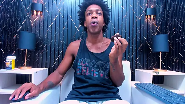 LarryCollin online show from February 15, 2025, 1:31 am