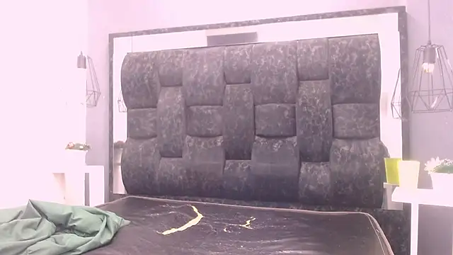 LarryCollin online show from March 6, 2025, 3:46 am