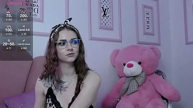 Abby  White online show from January 16, 2025, 8:25 pm