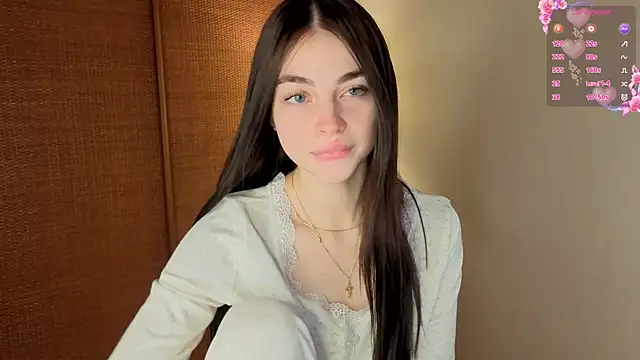 MaryJacksoon online show from November 1, 2025, 8:05 am