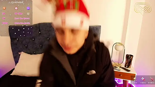 Amadeo Wild online show from December 13, 2024, 2:16 pm