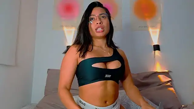 AlessaPears online show from February 4, 2025, 10:32 am