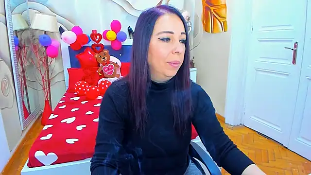 Snapshot of LauraSin chatting on February 16, 2025, 4:42 am LauraSin online show from February 16, 2025, 4:42 am