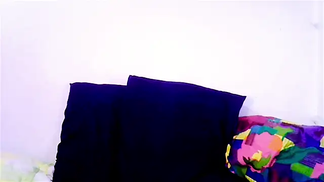 Snapshot of Mysterylady143 chatting on September 24, 2025, 5:49 pm Mysterylady143 online show from September 24, 2025, 5:49 pm