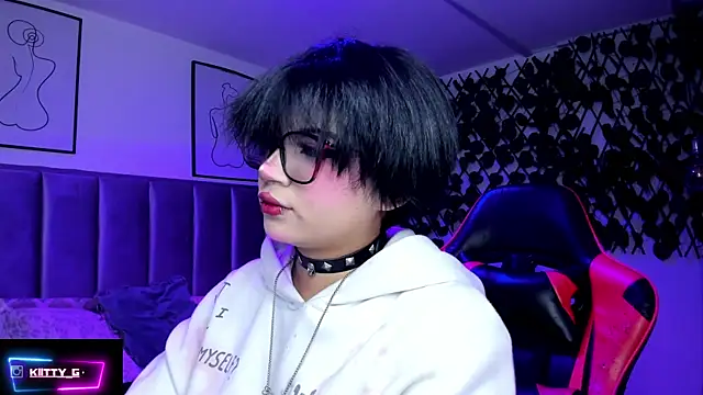 Kitty Gang online show from February 25, 2026, 1:15 am