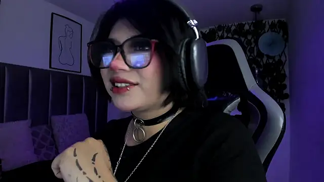 Kitty Gang online show from June 27, 2026, 6:35 pm