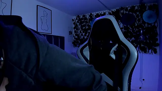 Kitty Gang online show from June 29, 2026, 2:07 am