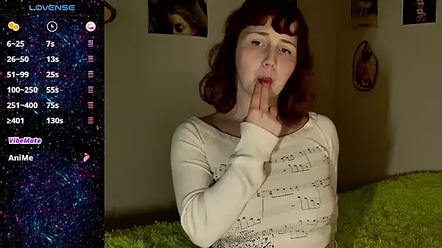 cherrysaturn online show from December 22, 2025, 4:42 am