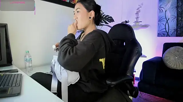 BaphyBaby online show from March 20, 2026, 11:37 am