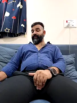 Fun Guuy online show from May 7, 2026, 2:39 am