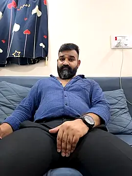 Fun Guuy online show from May 13, 2026, 3:26 am