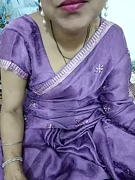 Snapshot of Saroj-Shah chatting on February 19, 2025, 6:22 am Saroj-Shah online show from February 19, 2025, 6:22 am