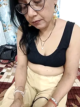 Snapshot of Saroj-Shah chatting on February 21, 2025, 11:33 am Saroj-Shah online show from February 21, 2025, 11:33 am