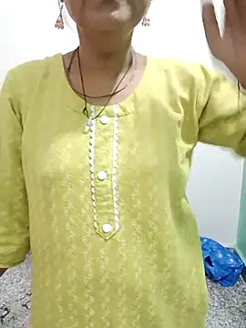 Snapshot of Saroj-Shah chatting on February 25, 2025, 3:31 am Saroj-Shah online show from February 25, 2025, 3:31 am