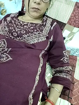 Snapshot of Saroj-Shah chatting on March 1, 2025, 9:59 pm Saroj-Shah online show from March 1, 2025, 9:59 pm