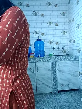 Snapshot of Saroj-Shah chatting on March 16, 2025, 3:14 am Saroj-Shah online show from March 16, 2025, 3:14 am