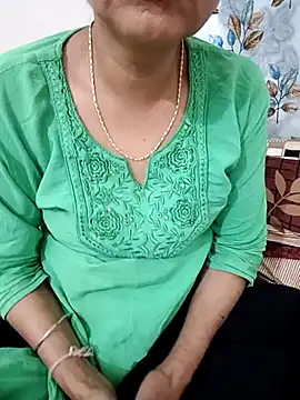 Snapshot of Saroj-Shah chatting on March 18, 2025, 10:48 pm Saroj-Shah online show from March 18, 2025, 10:48 pm