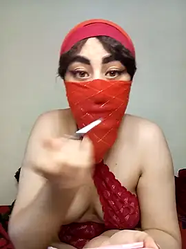 Snapshot of Lalou chatting on December 26, 2024, 2:27 pm Lalou online show from December 26, 2024, 2:27 pm