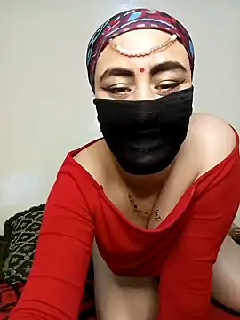 Snapshot of Lalou chatting on January 12, 2025, 7:42 pm Lalou online show from January 12, 2025, 7:42 pm