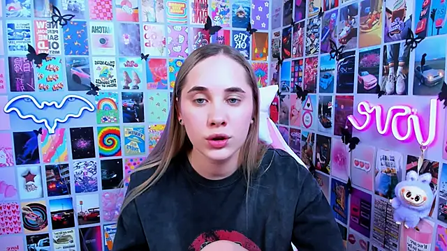 MiaMilas online show from March 31, 2026, 3:23 pm