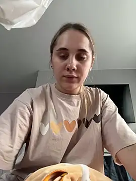 MiaMilas online show from April 2, 2026, 2:37 pm