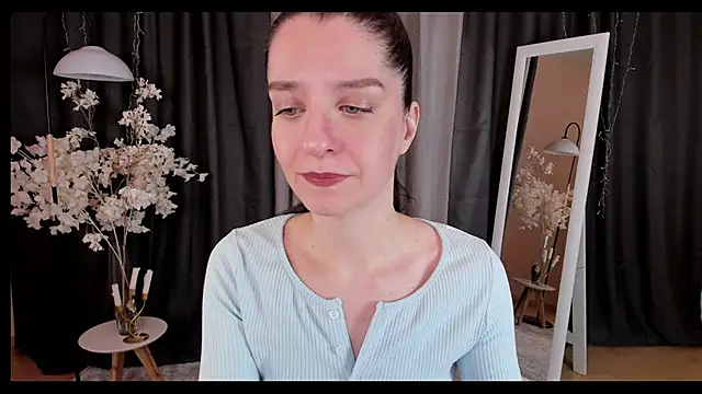 helentasty online show from January 25, 2025, 2:47 am