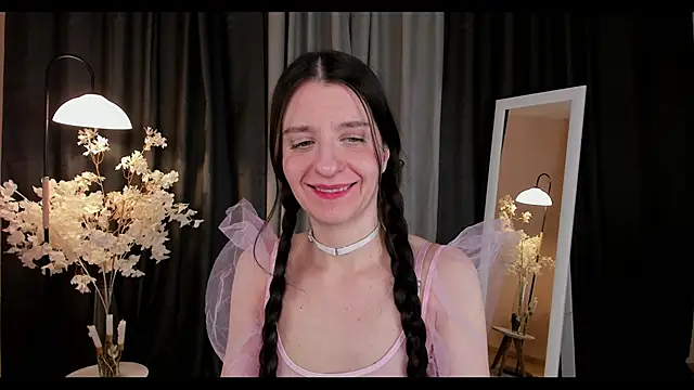 helentasty online show from February 1, 2025, 1:09 pm