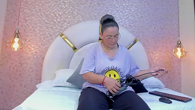 sophie 1 online show from March 17, 2025, 3:03 am