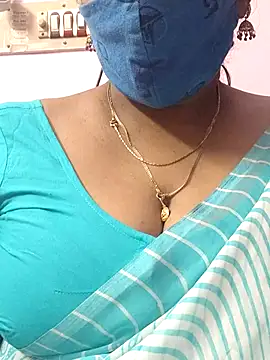 Snapshot of mallu-sumi chatting on September 30, 2025, 6:35 pm mallu-sumi online show from September 30, 2025, 6:35 pm