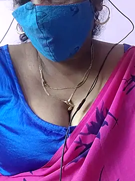 Snapshot of mallu-sumi chatting on October 26, 2025, 8:09 am mallu-sumi online show from October 26, 2025, 8:09 am