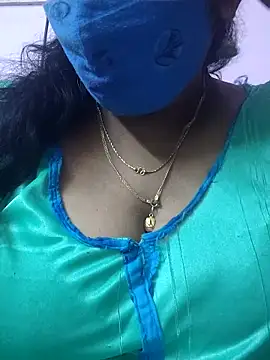 Snapshot of mallu-sumi chatting on October 27, 2025, 5:00 am mallu-sumi online show from October 27, 2025, 5:00 am