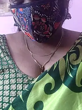 Snapshot of mallu-sumi chatting on October 30, 2025, 6:37 am mallu-sumi online show from October 30, 2025, 6:37 am