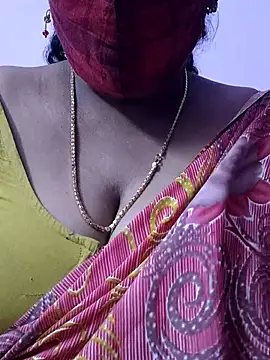 Snapshot of mallu-sumi chatting on November 7, 2025, 11:54 am mallu-sumi online show from November 7, 2025, 11:54 am