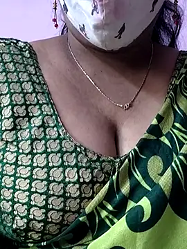 Snapshot of mallu-sumi chatting on November 17, 2025, 3:34 am mallu-sumi online show from November 17, 2025, 3:34 am