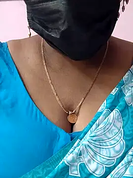 mallu-sumi online show from April 28, 2026, 8:41 am