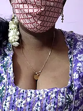 mallu-sumi online show from May 20, 2026, 7:20 pm