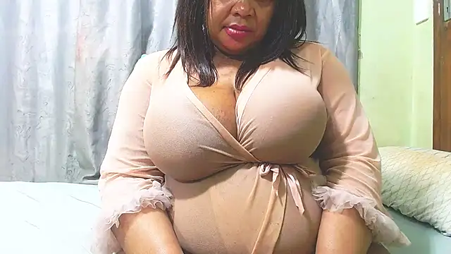 NaughtyNicoleXX2 online show from July 23, 2026, 5:22 pm