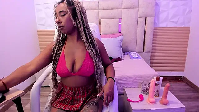 Snapshot of _Eveelyn chatting on March 10, 2026, 7:30 pm Eveelyn online show from March 10, 2026, 7:30 pm